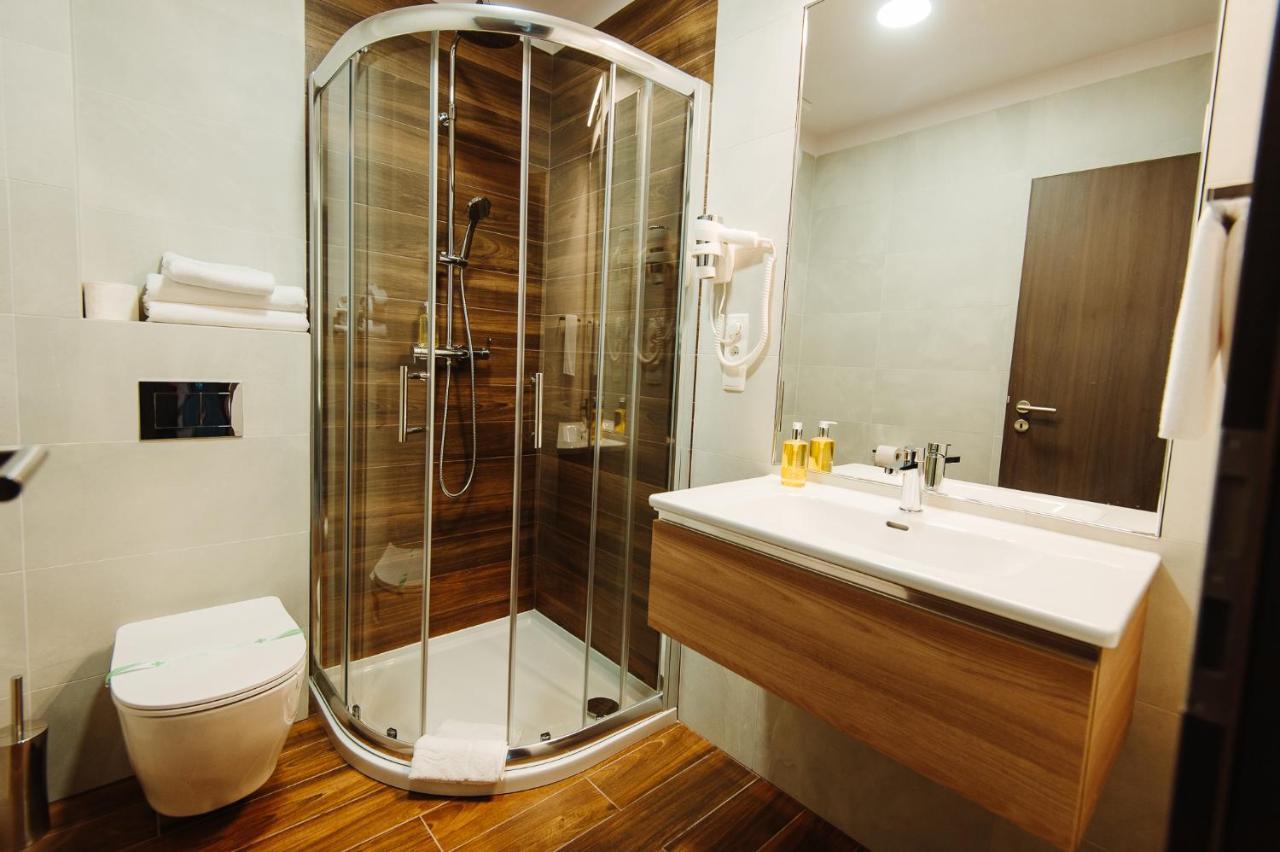 Roa Guesthouse Blaj Buitenkant foto