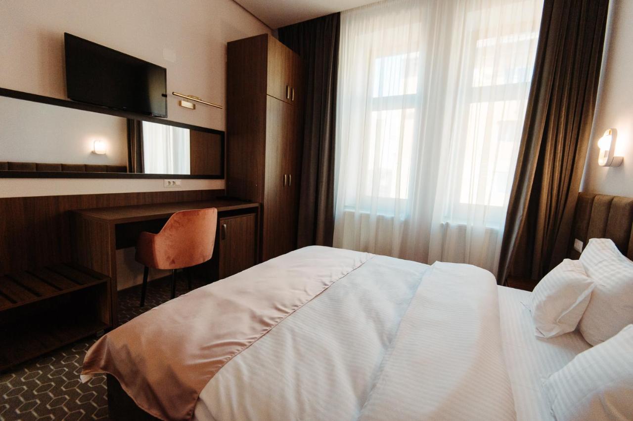 Roa Guesthouse Blaj Buitenkant foto