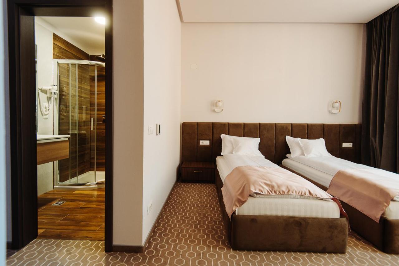 Roa Guesthouse Blaj Buitenkant foto